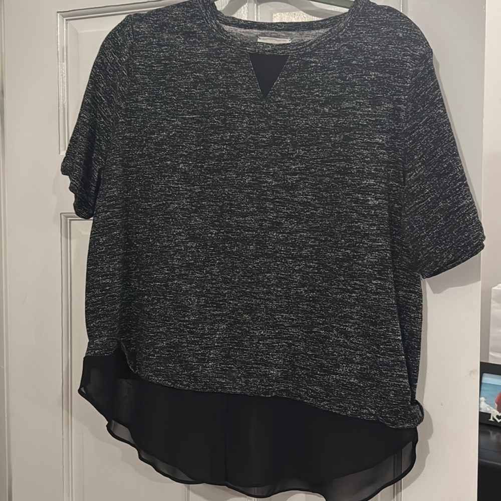 Lou and grey shirt